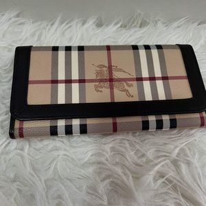 Burberry hymarket wallet